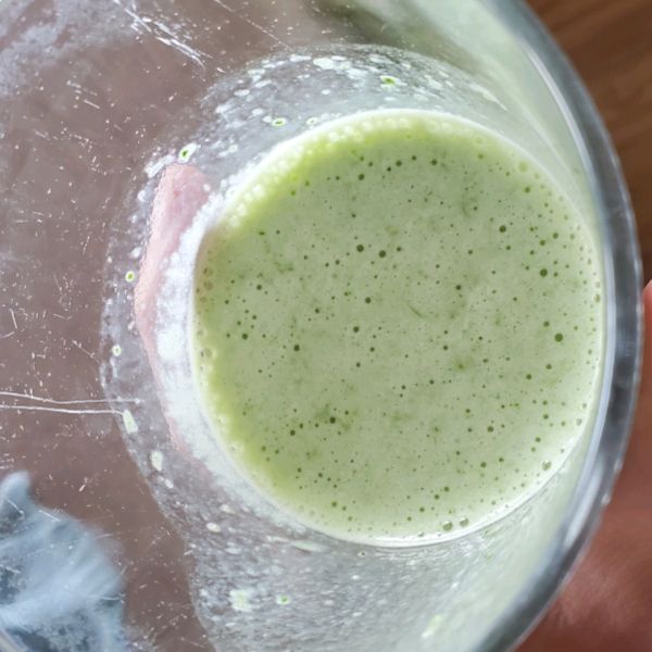 Spinach and Banana Power Smoothie