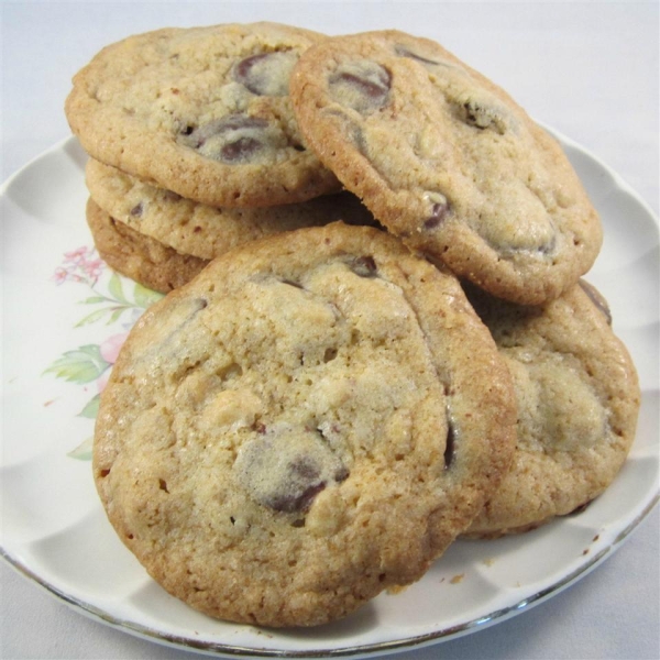 Giant Crisp Chocolate Chip Cookies