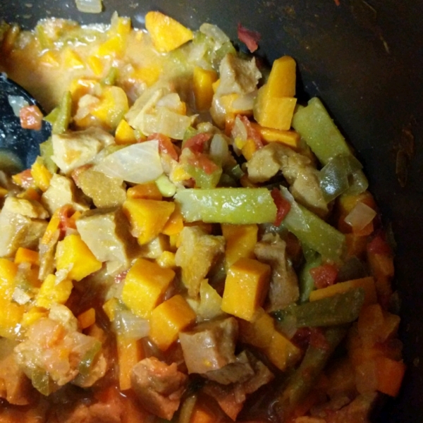 Mom's Portuguese Beef Stew