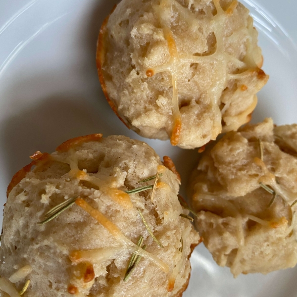 Miss Betty's Super Quick Dinner Rolls