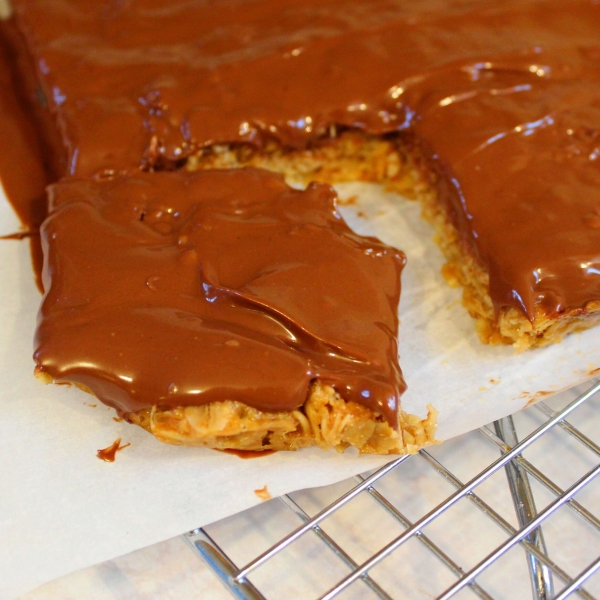 Monster Cookie Bars with Peanut Butter and Oatmeal