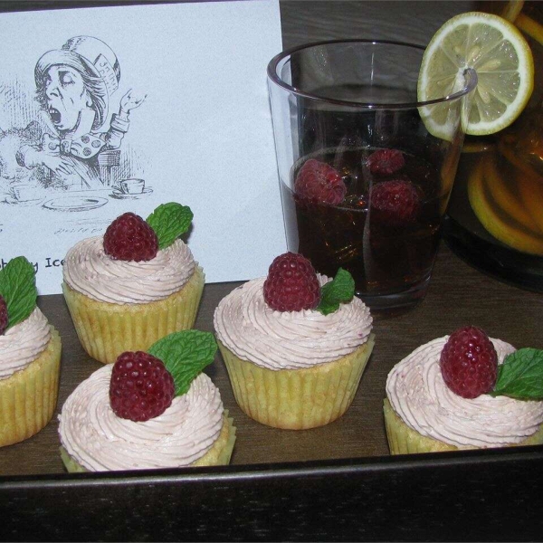 Raspberry Iced Tea Cupcakes