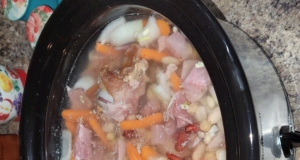 Slow Cooker Ham and Bean Soup