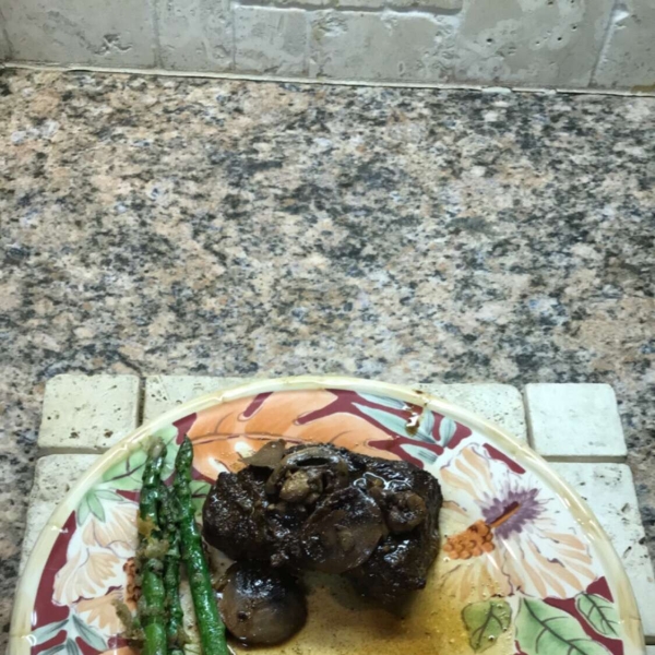 Easy Flat Iron Steak in Wine Sauce