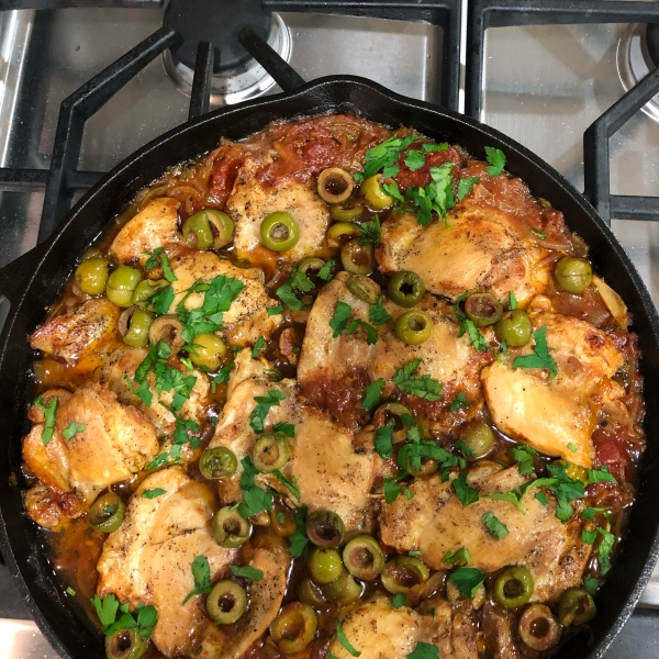 Oven-Braised Chicken Thighs with Fennel and Castelvetrano Olives