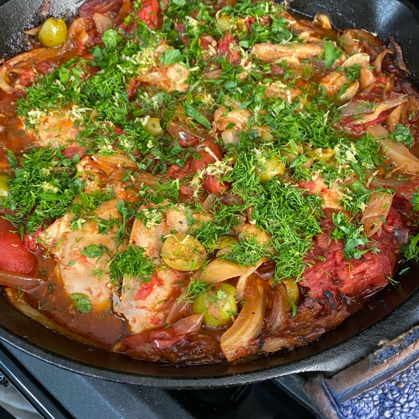 Oven-Braised Chicken Thighs with Fennel and Castelvetrano Olives