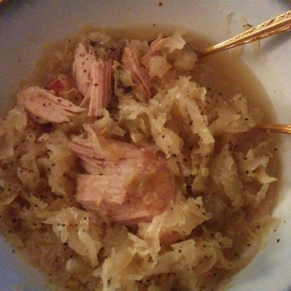 Slow Cooker Pork Chops and Sauerkraut