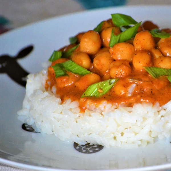 Peanut-Ginger Chickpea Curry