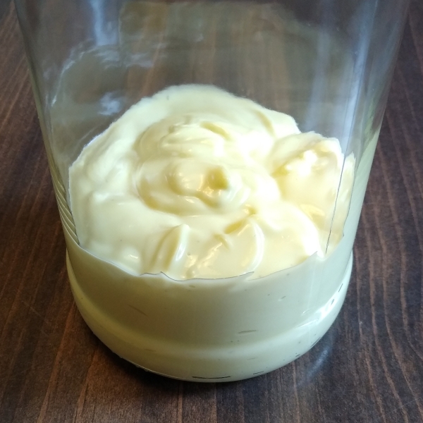 Easy Homemade Mayonnaise