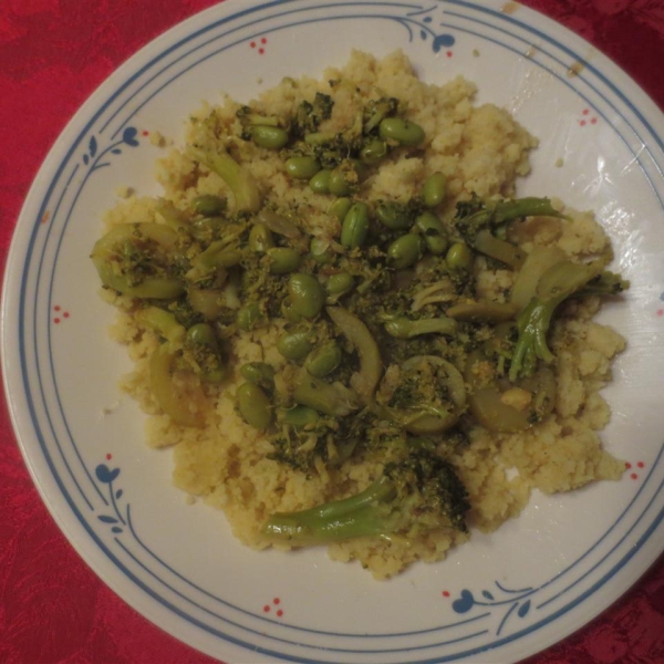 Indian Curry Couscous with Broccoli and Edamame