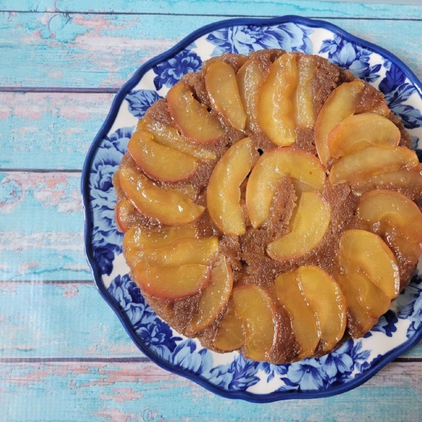 Caramel Apple Upside-Down Cake