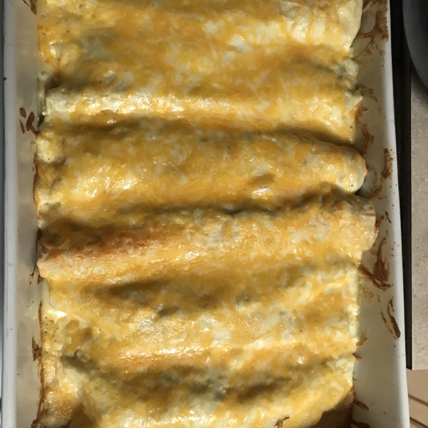 Low-Fat Sour Cream Chicken Enchiladas