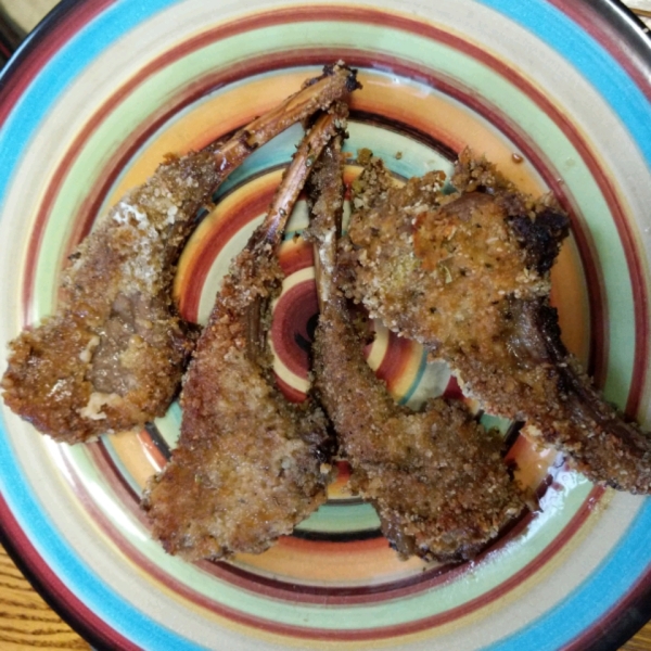 Marinated, Breaded Lamb Chops with Rosemary and Garlic