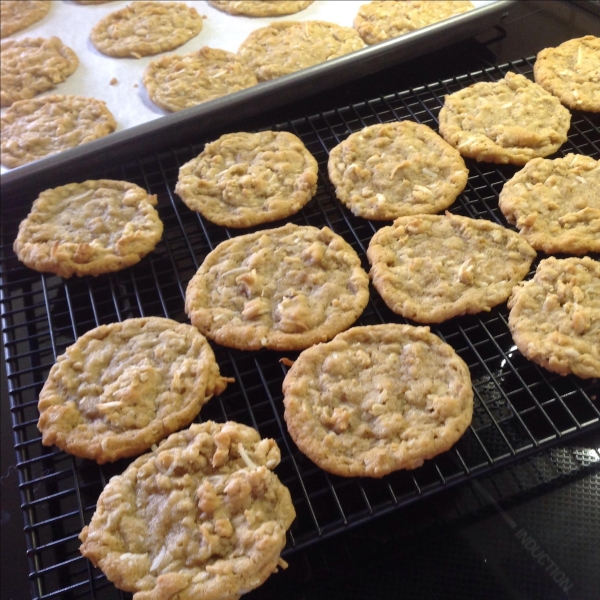 Grandmother's Oatmeal Coconut Cookies