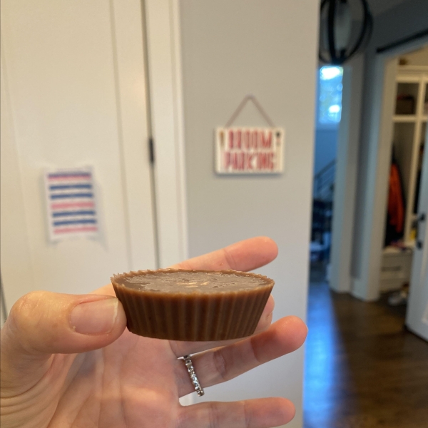 Chocolate-Peanut Butter Keto Cups