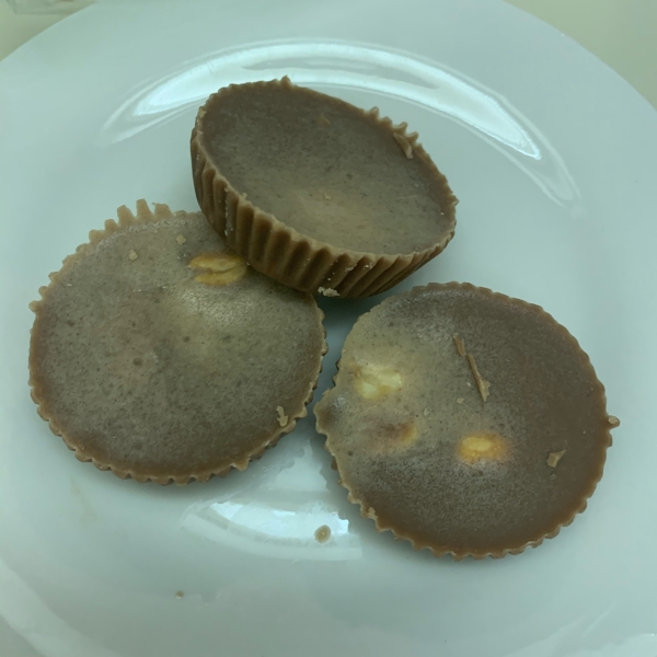 Chocolate-Peanut Butter Keto Cups