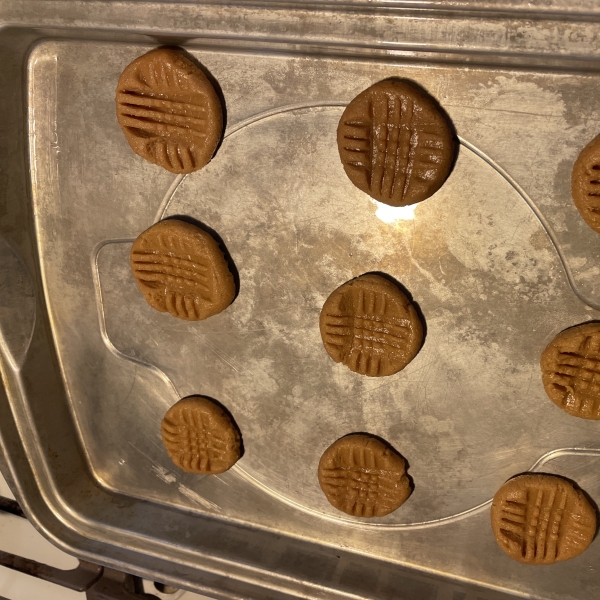 3-Ingredient Peanut Butter Cookies