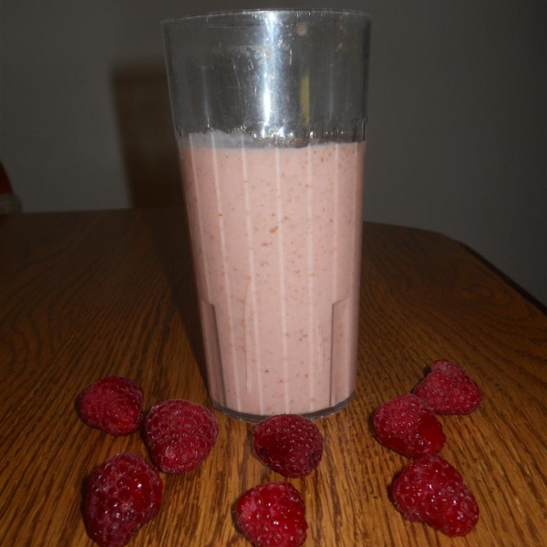 Raspberry and Apricot Smoothie