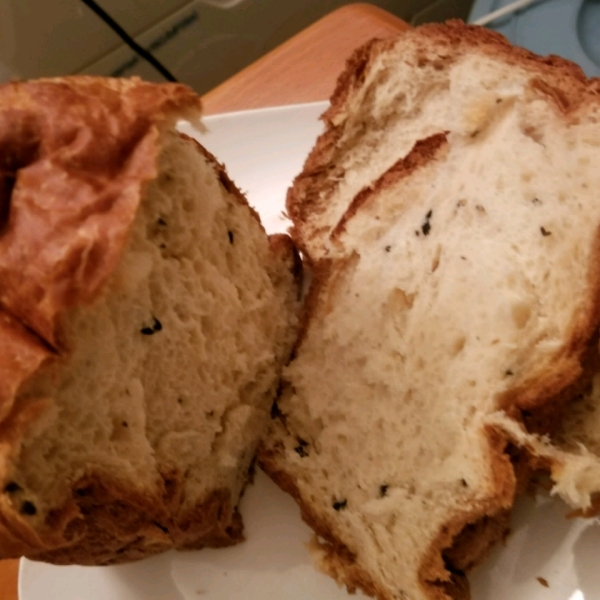 Rocco's Olive Bread