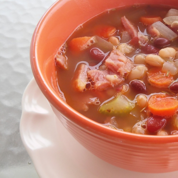 Super Leftover Spiral Ham and Bean Soup