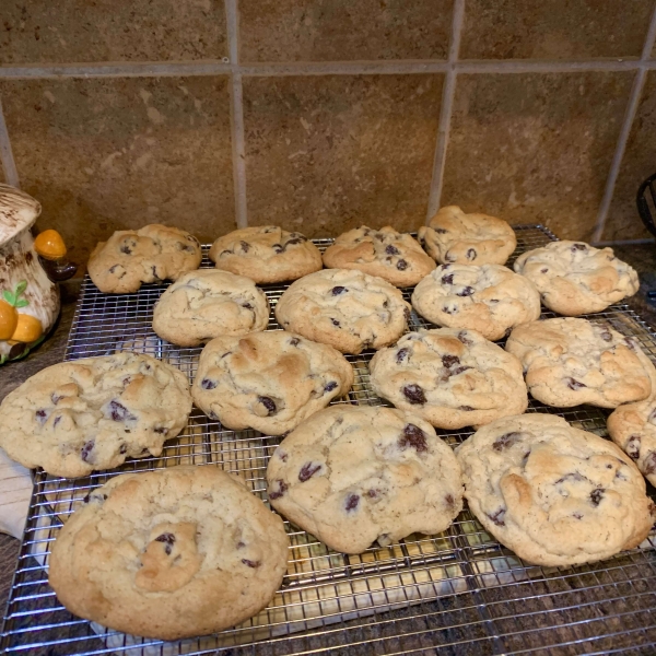 Jumbo Raisin Cookies