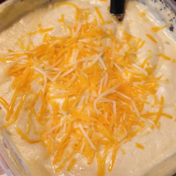 Low Carb Cheddar and Garlic Cauliflower Mash