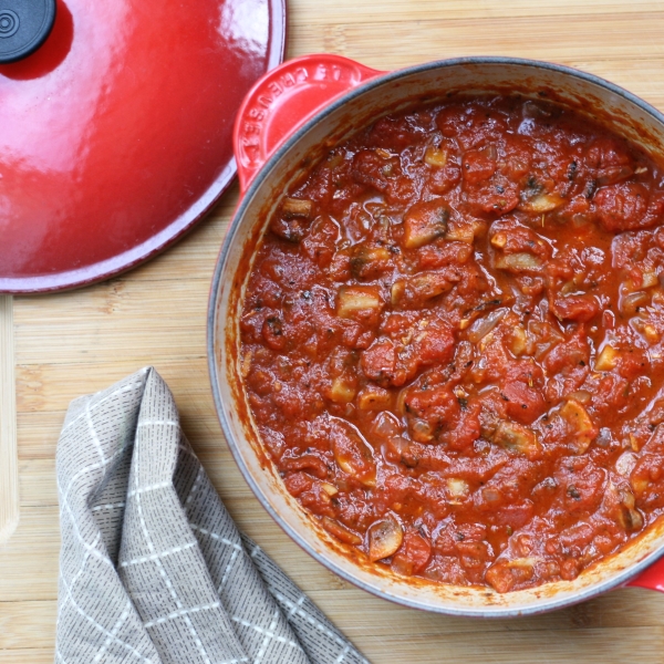 Vegetarian Pasta Sauce with Mushrooms