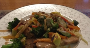 Linguine with Chicken and Vegetables in a Cream Sauce