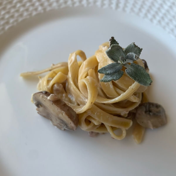 Fettuccine in Creamy Mushroom and Sage Sauce