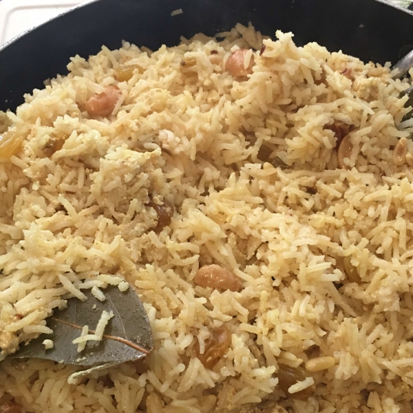 Indian-Style Rice with Cashews, Raisins and Turmeric