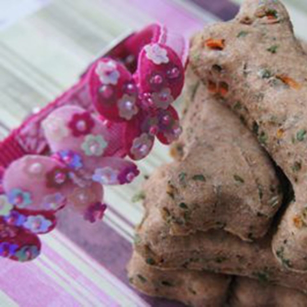 Homemade Healthy Dog Treats with Carrot and Parsley