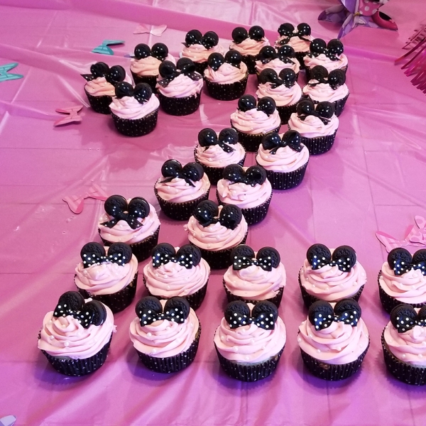 Minnie Mouse® Cupcakes