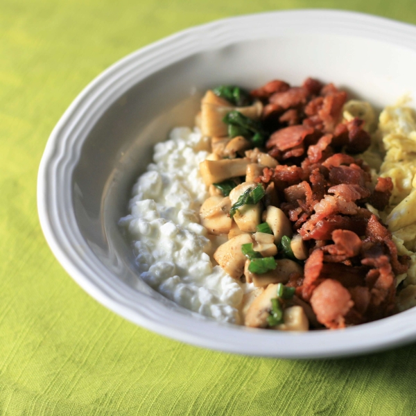 Cottage Cheese Breakfast Bowl