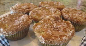 Rhubarb Cheesecake Muffins