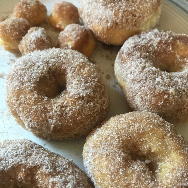 Air Fryer Cinnamon-Sugar Doughnuts