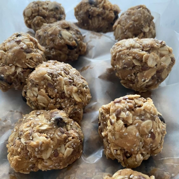 Chocolate Protein Balls