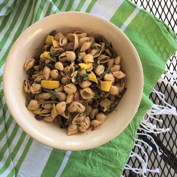 Mediterranean Chickpea Pasta Salad