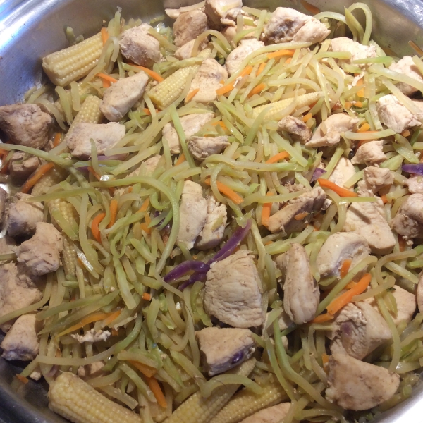 Thai Chicken Broccoli Slaw