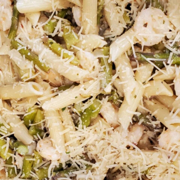 Elegant Penne with Asparagus and Shrimp