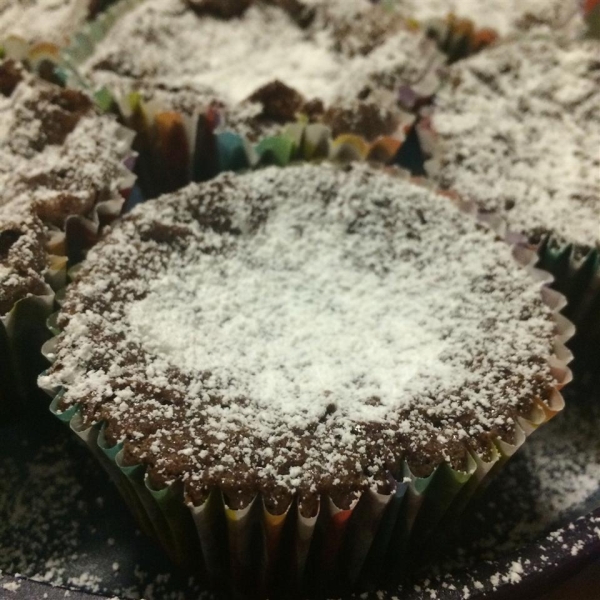 Moist Flourless Chocolate Cupcakes