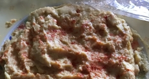 Simple Spicy Hummus