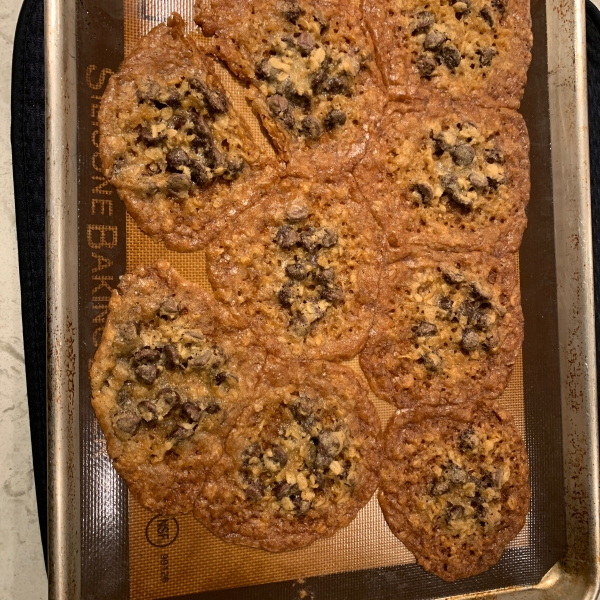 Chocolate Chip Oatmeal Cookies