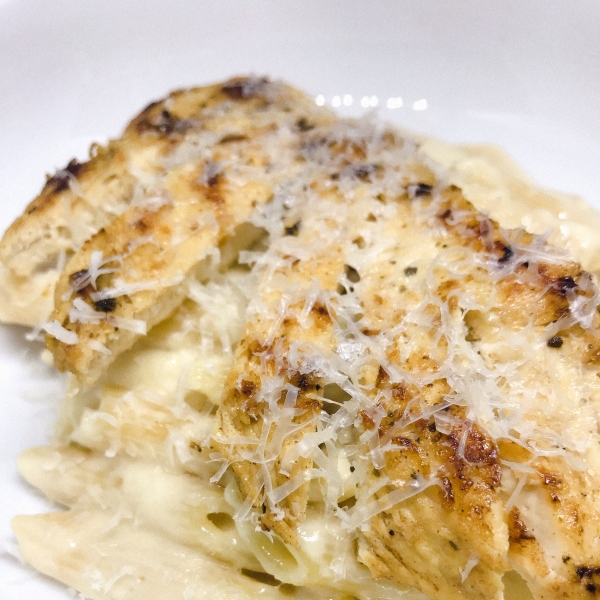 Instant Pot® Chicken Alfredo