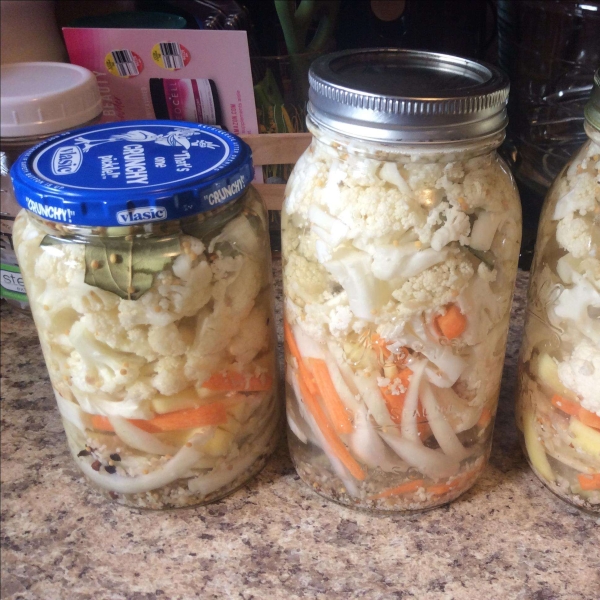 Hungarian Pickled Cauliflower