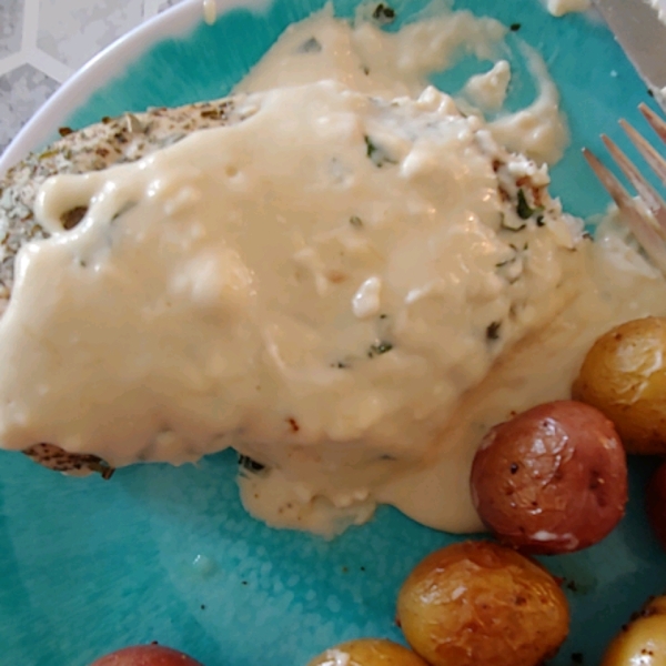 Garlic Cream Sauce over Chicken Breasts