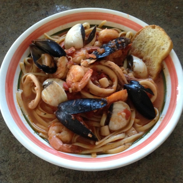 Zuppa Di Pesce Fra Di Avolo