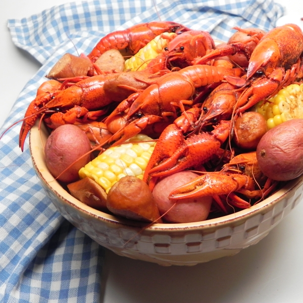 Instant Pot® Live Crawfish Boil for Four