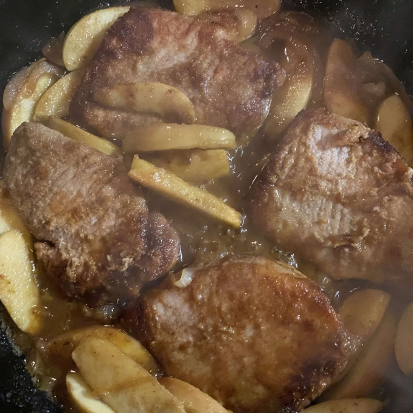 Apple-Sage Pork Chops