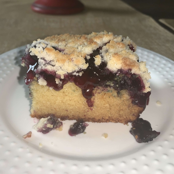 Yummy Blueberry Breakfast Cake