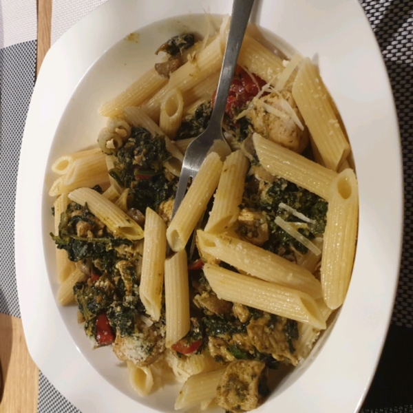 Chicken Spinach Pesto Pasta